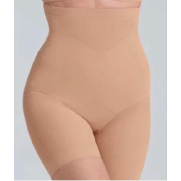 Honeylove Other - Honeylove Super Power Short Sand Shapewear 2X NWT